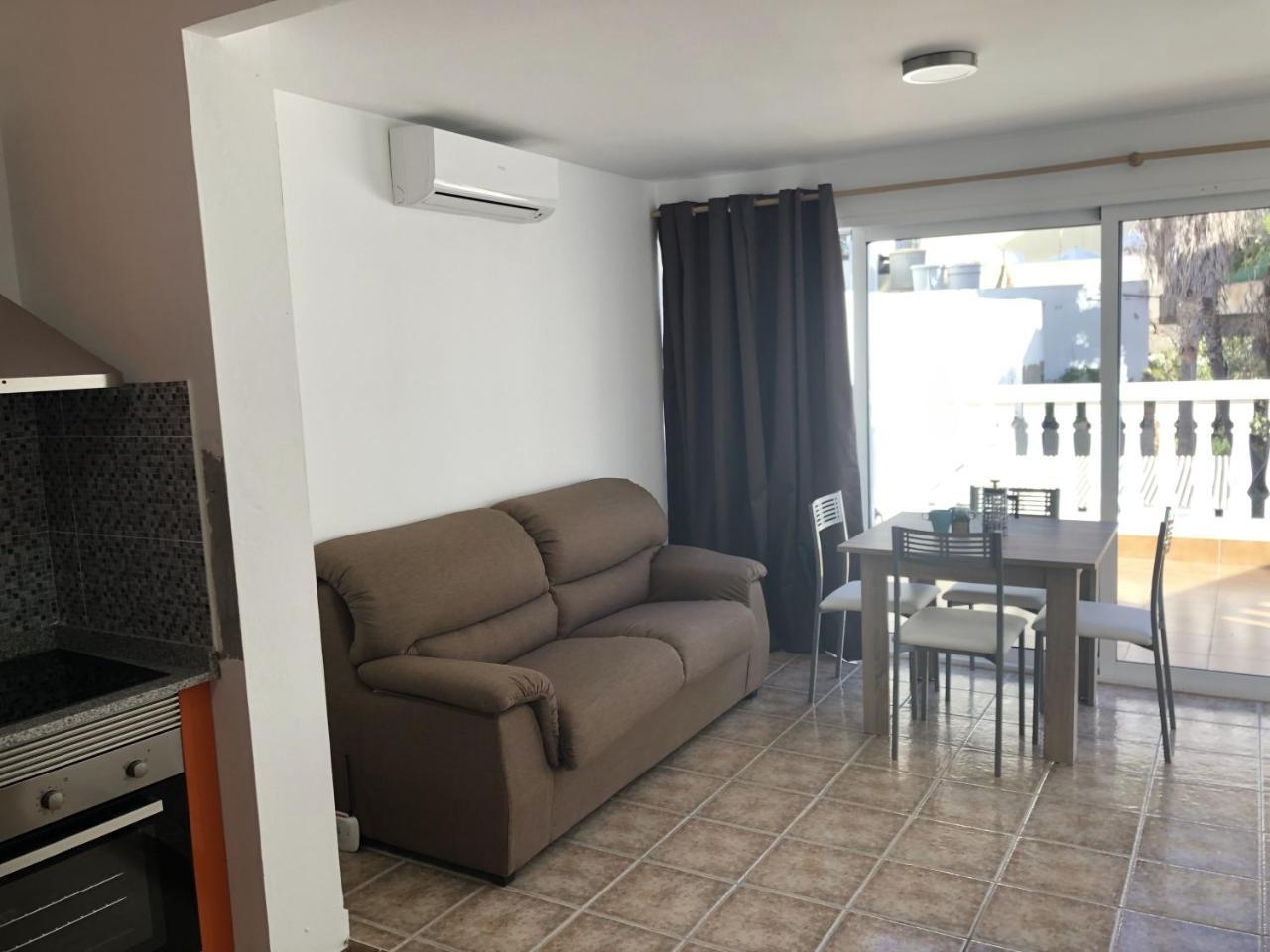 Apartamentos Acoran Mogán Екстериор снимка