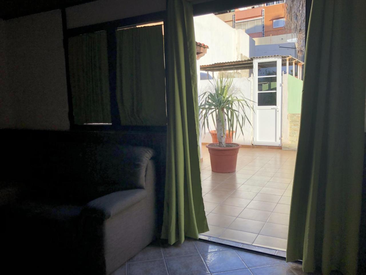 Apartamentos Acoran Mogán Екстериор снимка